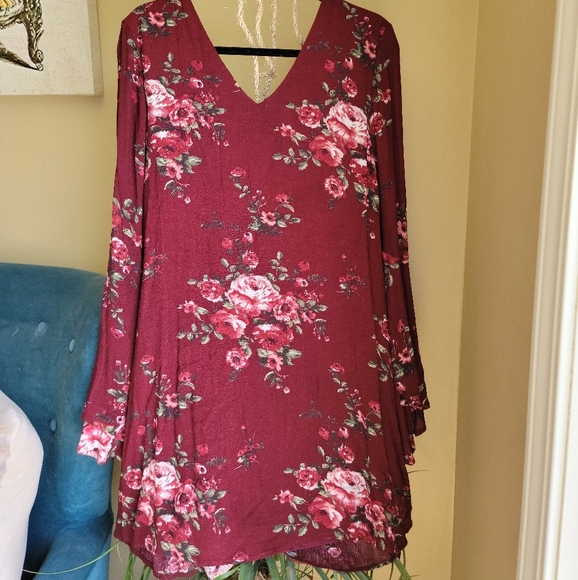 (Lulu's) Burgundy Floral Shift Dress - Picture 1 of 3